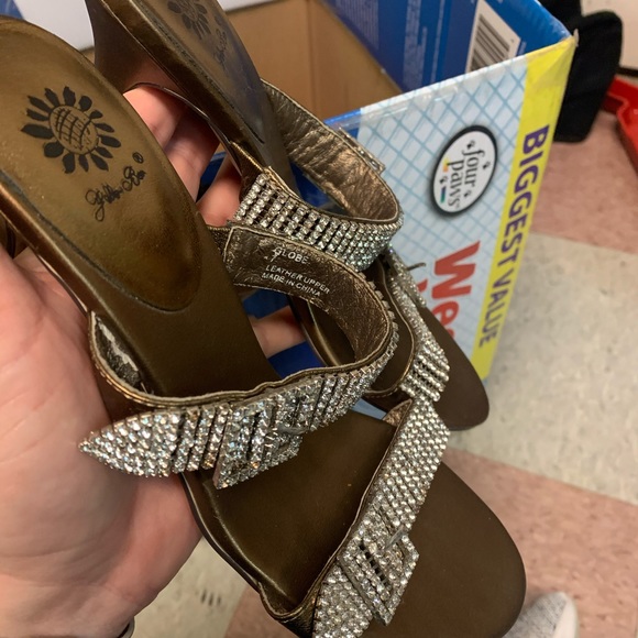 Black Satin Pumps - Picture 5 of 5